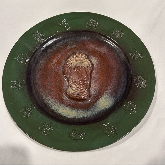 Abraham Lincoln Bicentennial Glazed Pottery Plate by Yellowbanks Pottery 2009 - Picture 1 of 10